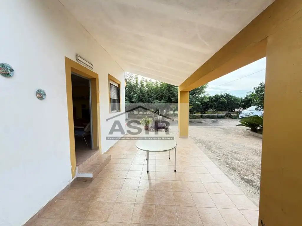 Exterior view of Houses for sale in Benicull de Xúquer