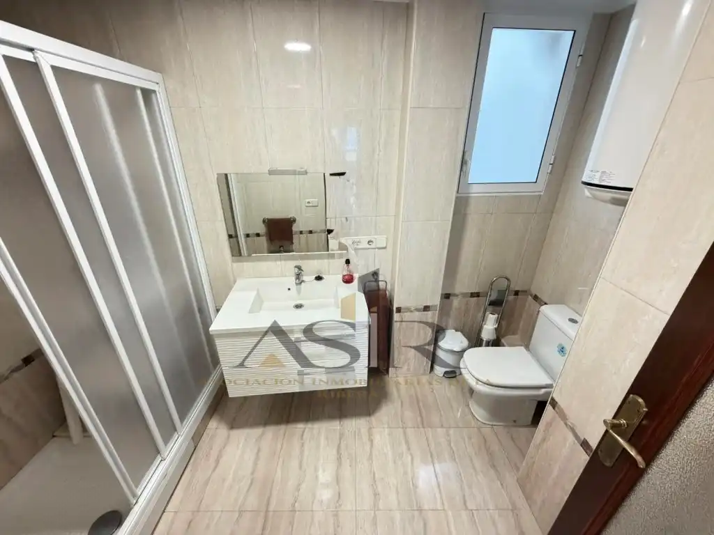 Bathroom of Flat for rent in Alzira