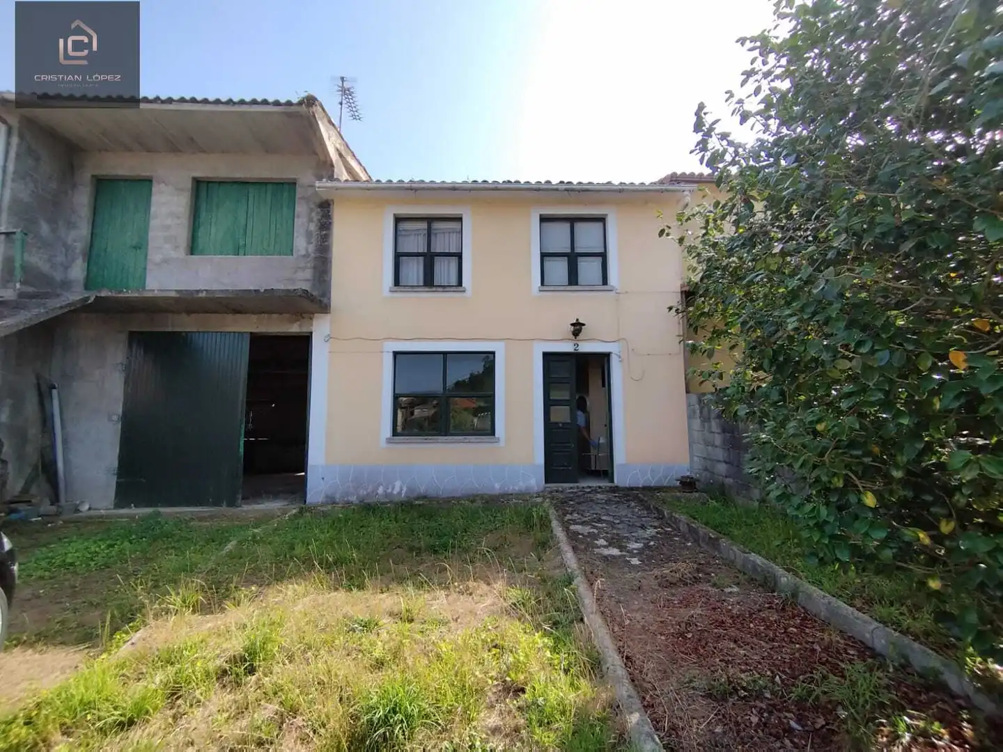 Exterior view of Houses for sale in Abegondo  with Private garden and Storage room