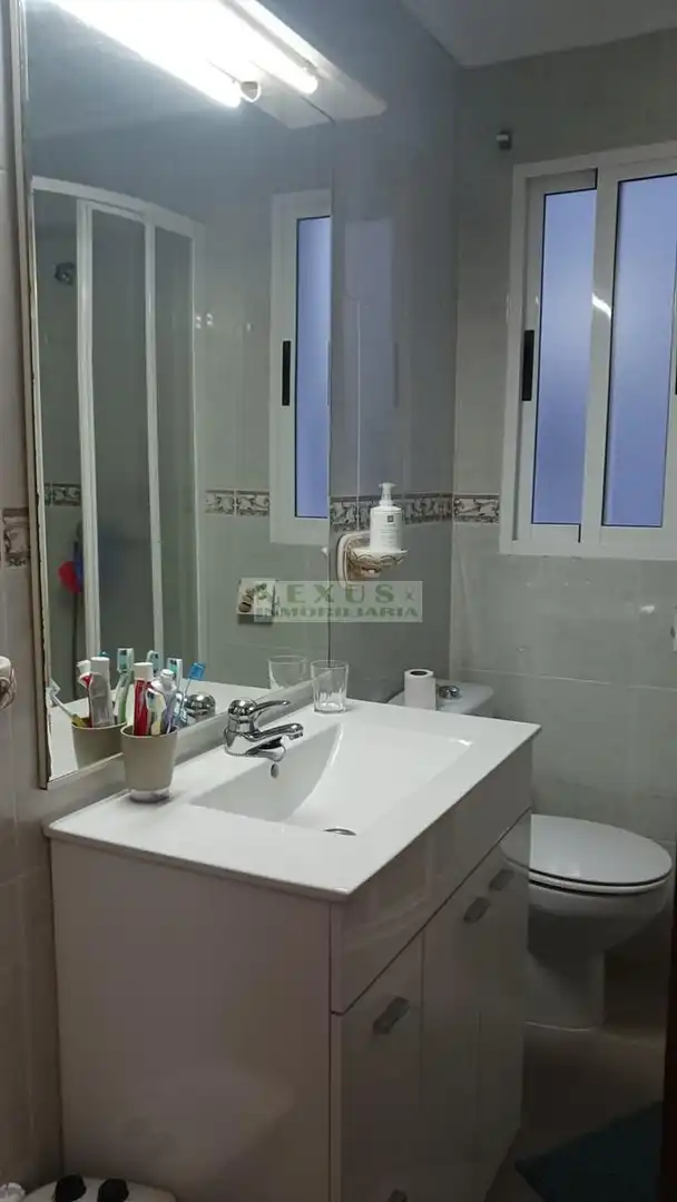 Badezimmer von Wohnung zum Verkauf in Cáceres mit Terrasse und Möbliert