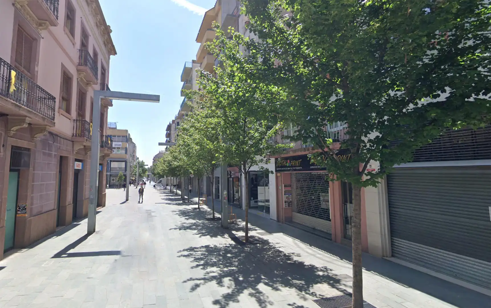 Local comercial de lloguer a Plaça Lluís Perpinyà 8, imagen 4