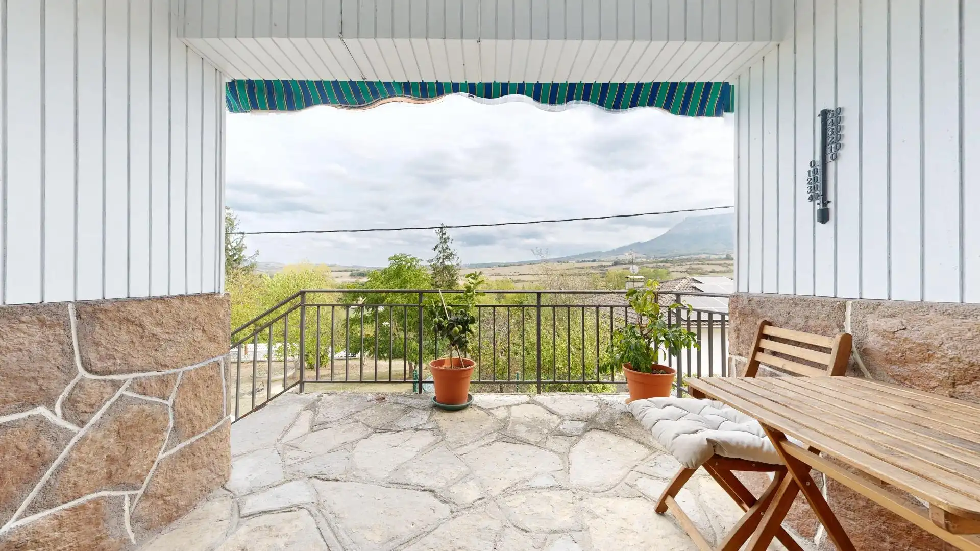 Chalet con piscina en venta en Calle Mirador de Entrambasaguas, imagen 6