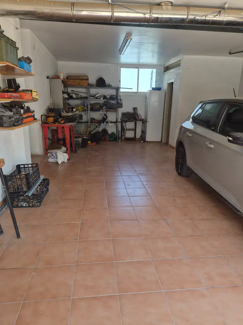 Aparcament de Casa o xalet en venda en Rubí amb Aire condicionat, Calefacció i Jardí privat