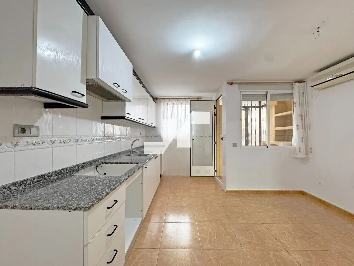 Küche von Wohnung zum Verkauf in Vila-real mit Klimaanlage, Heizung und Terrasse