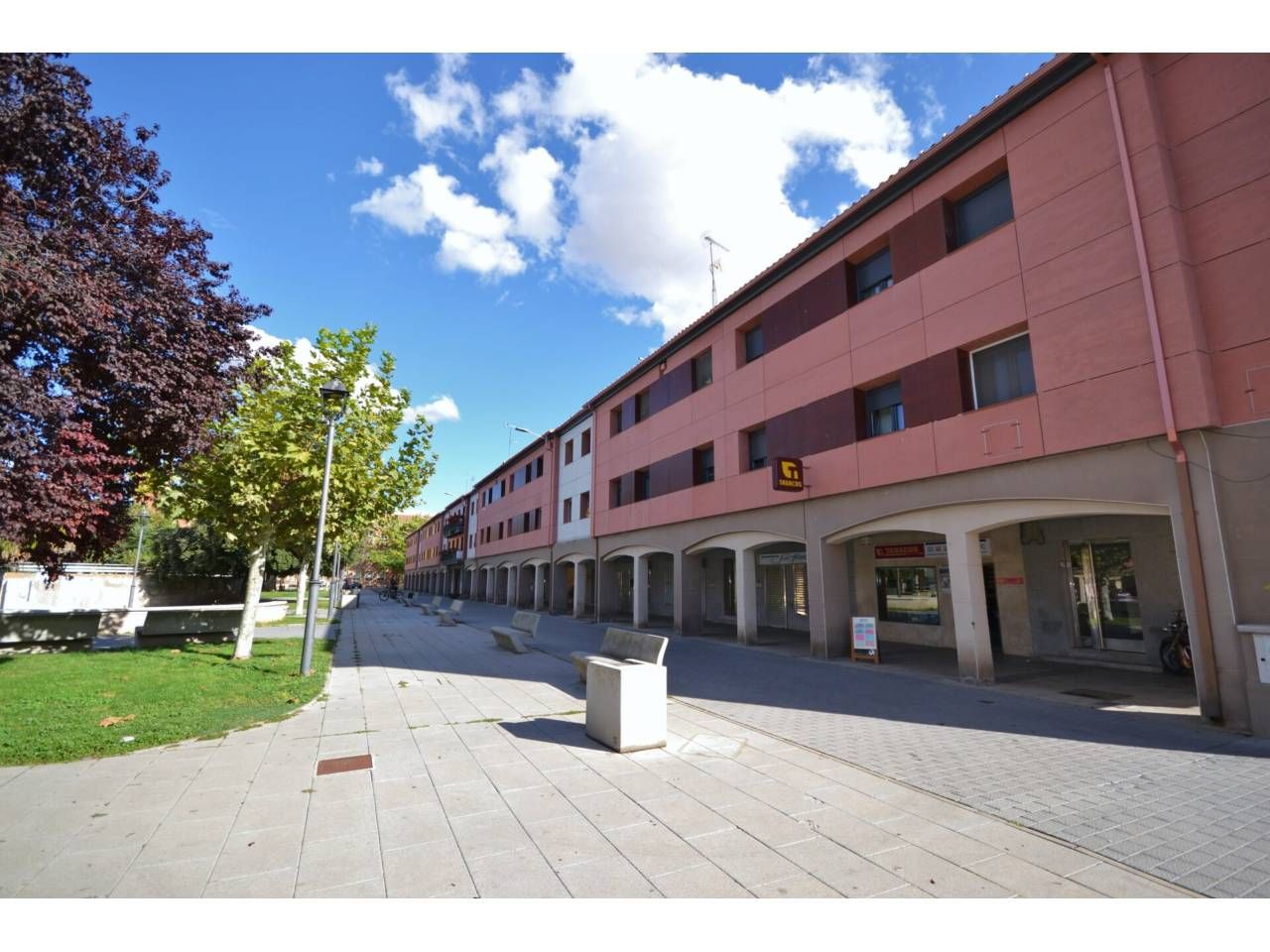 Vista exterior de Pis de lloguer en Palencia Capital amb Calefacció i Moblat