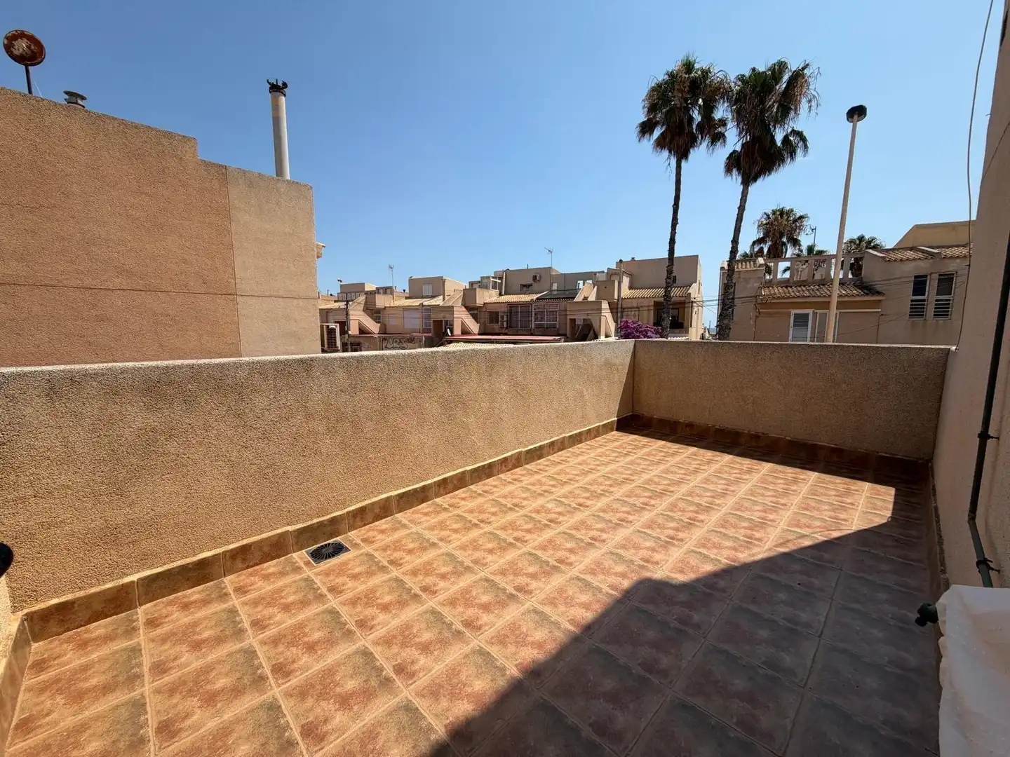 Terraza de Casa adosada en venta en Torrevieja con Jardín privado, Terraza y Trastero