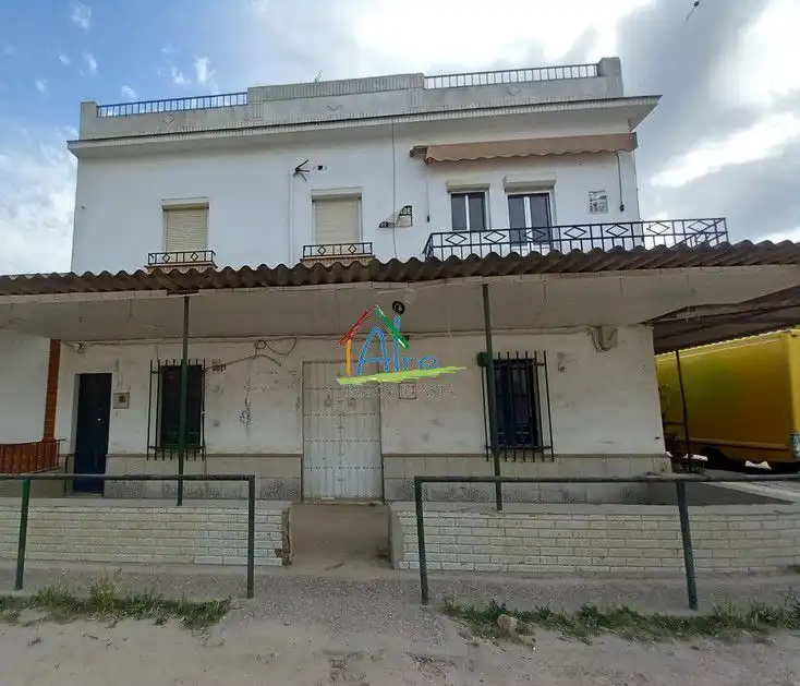 Vista exterior de Casa o xalet en venda en Almonte amb Terrassa, Traster i Balcó