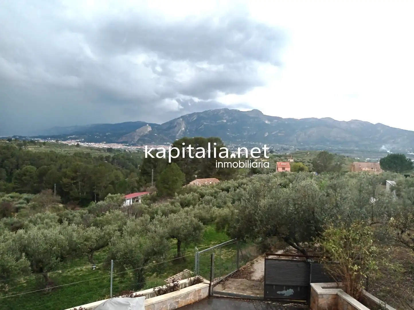 Houses for sale in Benillup  with Air Conditioner, Private garden and Community pool