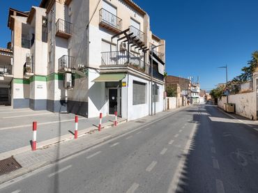 Locale commerciale in vendita a Gójar