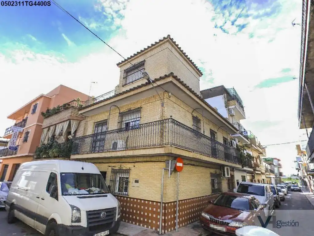 Vista exterior de Casa o chalet en venta en Sevilla