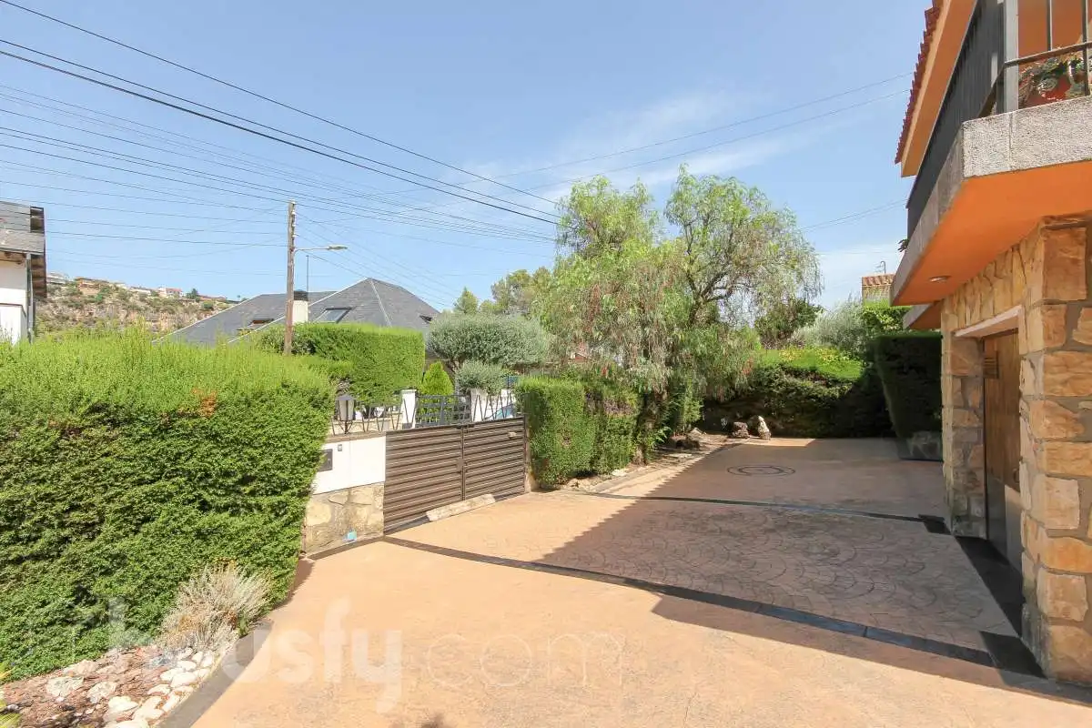 Casa con piscina en venta en Avinguda de Corbera ., imagen 34