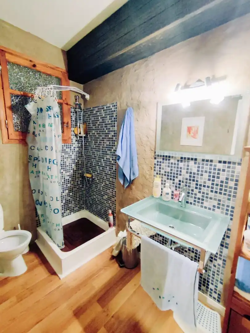 Bathroom of Flat for sale in Aín