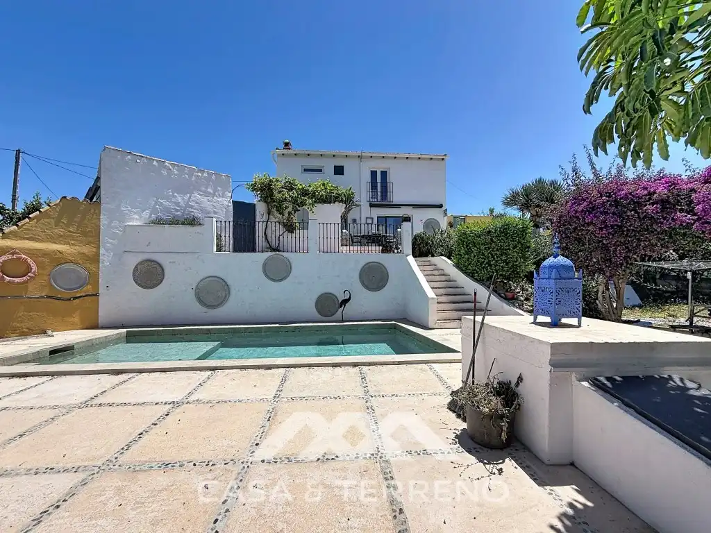 Vista exterior de Casa o chalet en venta en Vélez-Málaga con Aire acondicionado, Jardín privado y Terraza