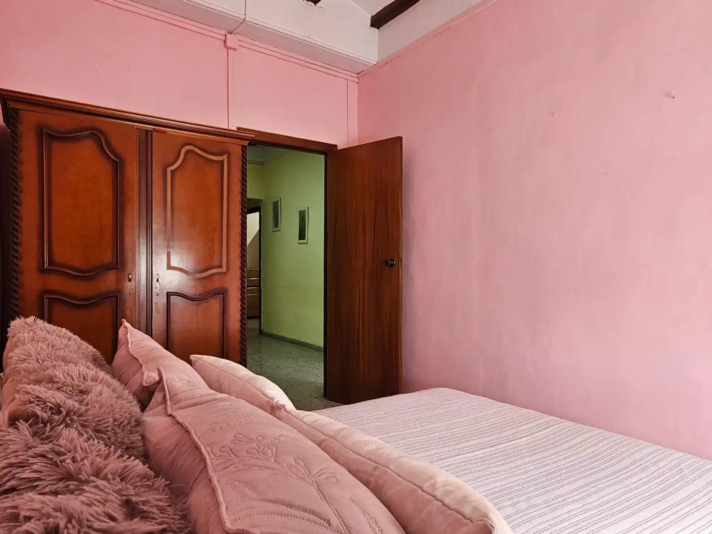 Habitación de Local en venta en Ròtova con Aire acondicionado y Amueblado