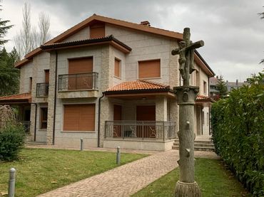 Xalet amb balcó en venda a Casco Urbano
