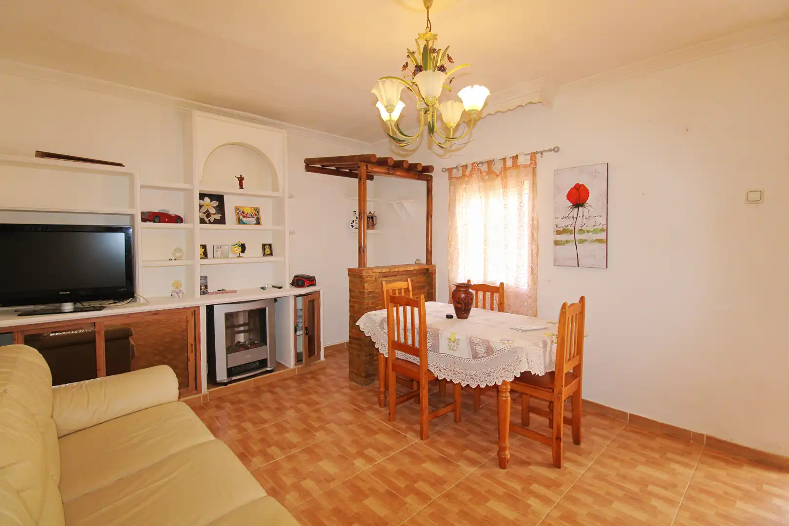 Wohnzimmer von Erdgeschoss zum Verkauf in Alhaurín de la Torre mit Klimaanlage, Abstellraum und Möbliert
