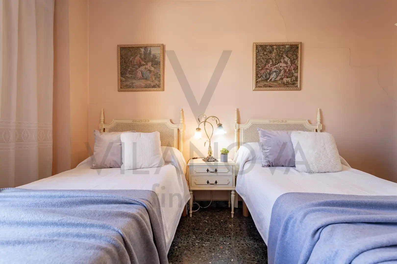 Schlafzimmer von Dachboden zum Verkauf in Reus mit Heizung, Terrasse und Abstellraum