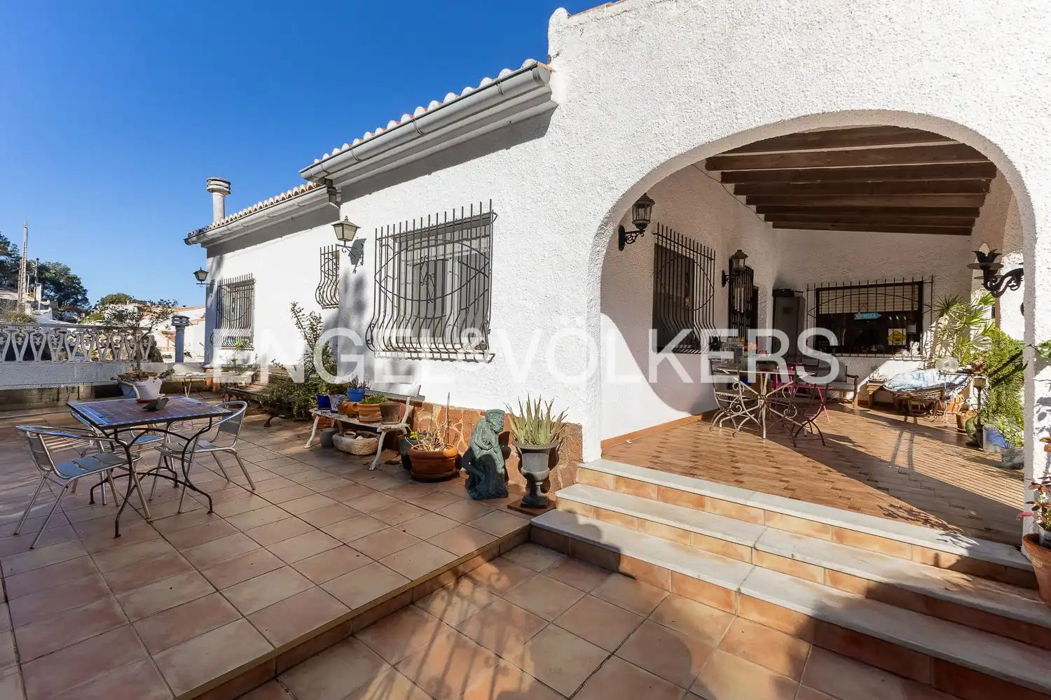Vista exterior de Casa o chalet en venta en La Font d'en Carròs con Aire acondicionado, Calefacción y Jardín privado