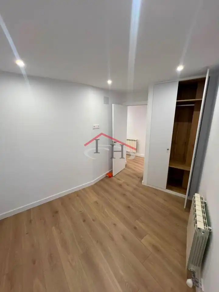 Apartamento en venta en León Capital  con Calefacción y Parquet