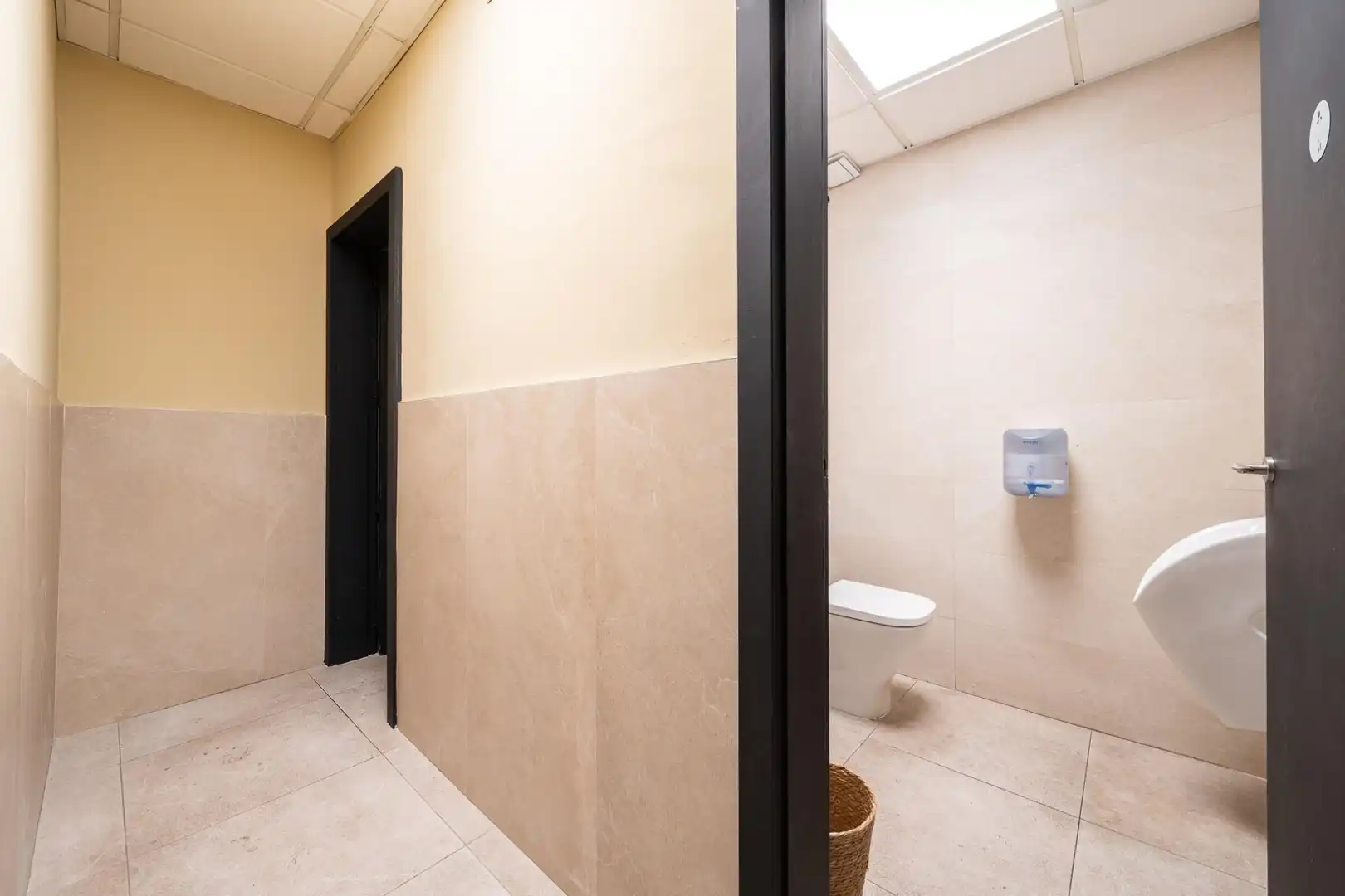 Local comercial en traspaso en Carrer del Gremi de Porgadors 17, imagen 33