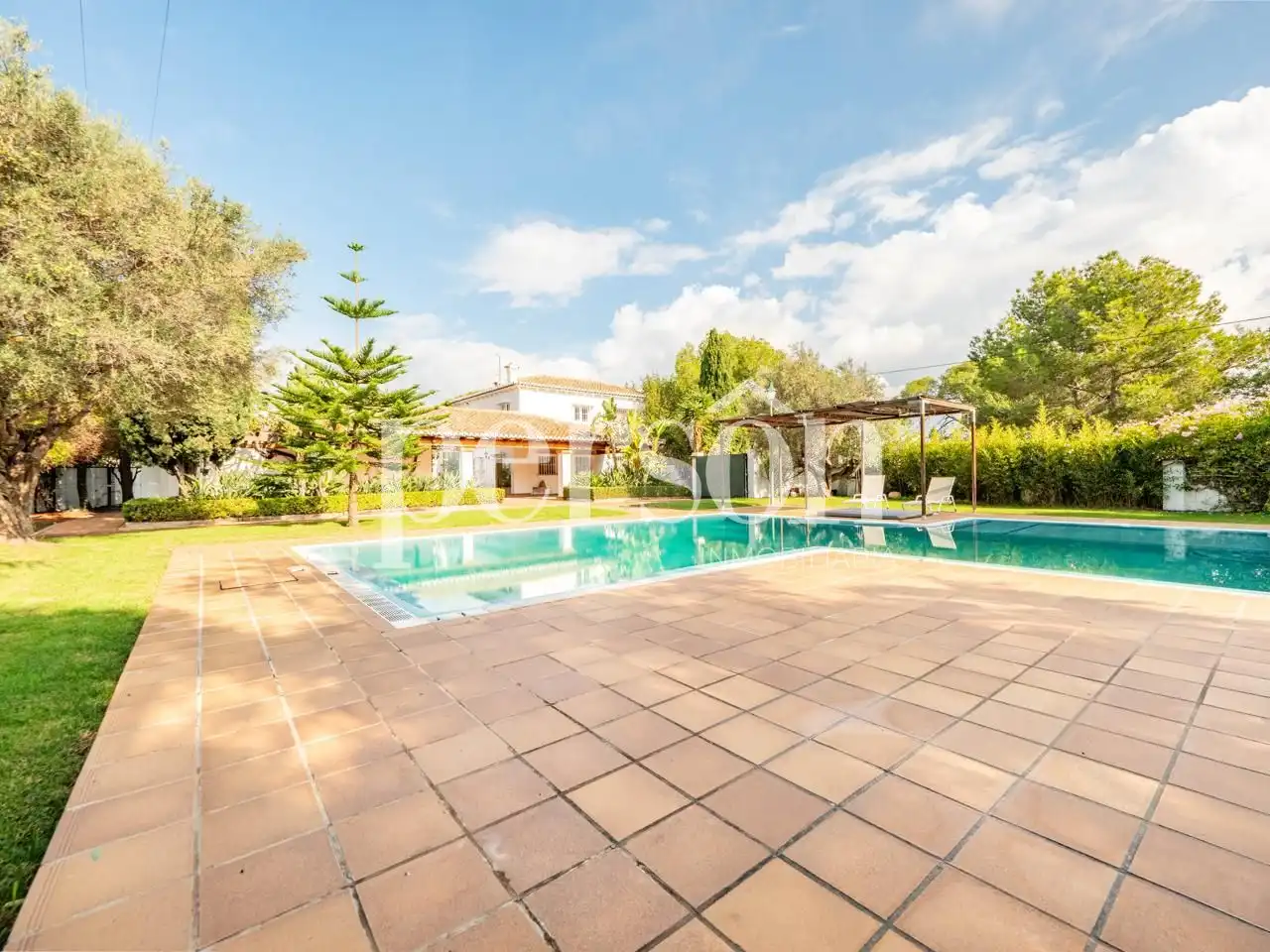 Piscina de Finca rústica en venda en Bétera amb Aire condicionat, Calefacció i Jardí privat