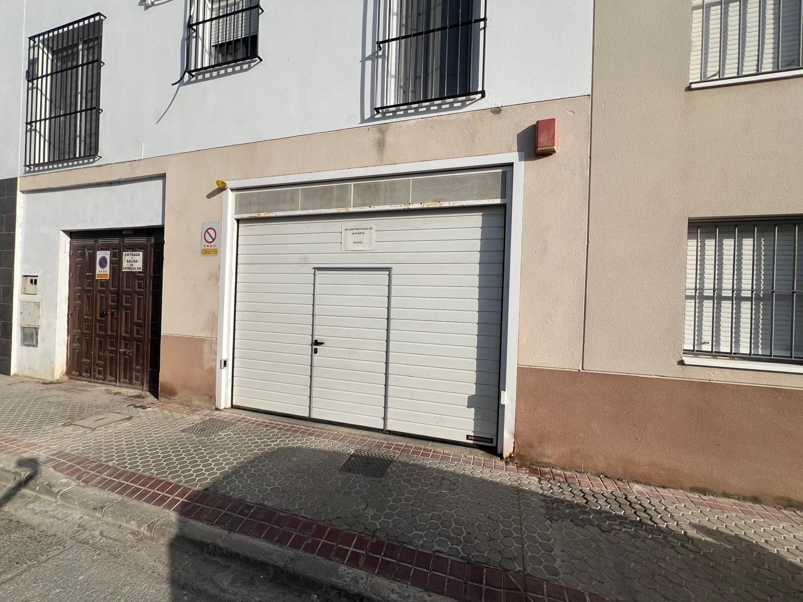 Aparcament de Garatge en venda en Los Palacios y Villafranca