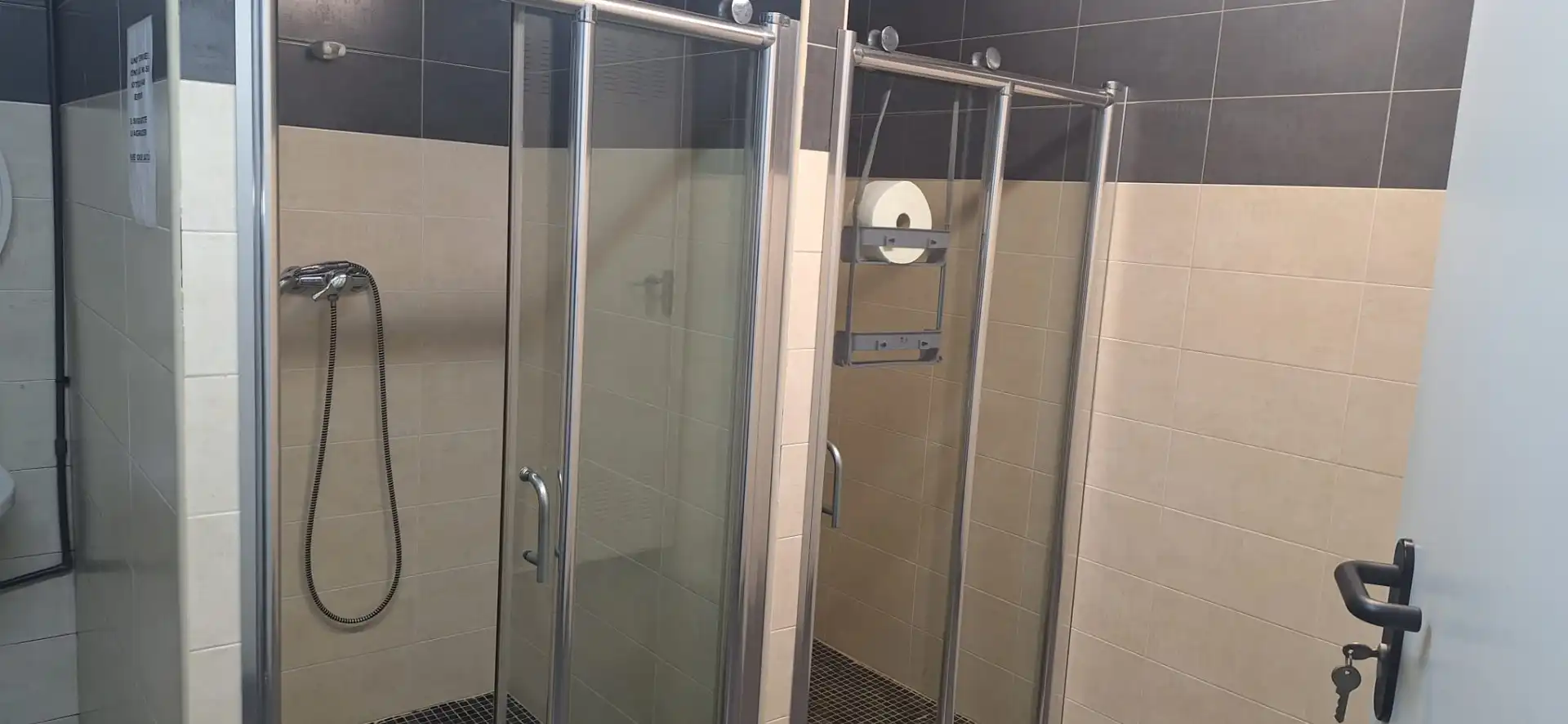 Badezimmer von Fabrikhallen zur Miete in La Pobla Llarga mit Alarm