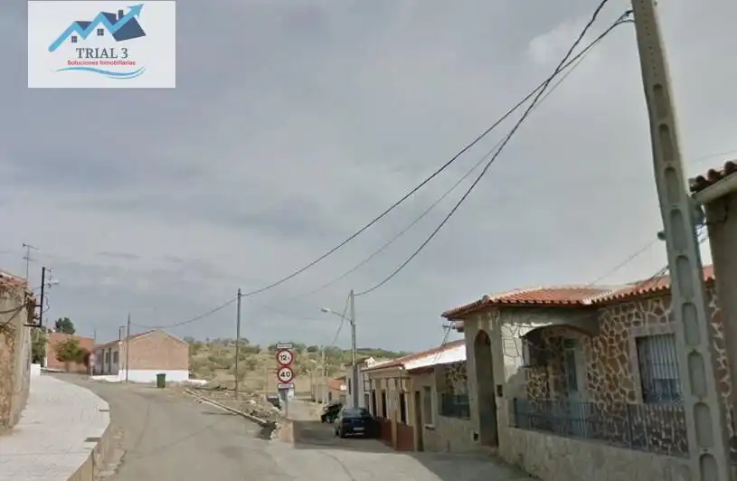 Vista exterior de Casa o chalet en venta en San Lorenzo de Calatrava con Jardín privado