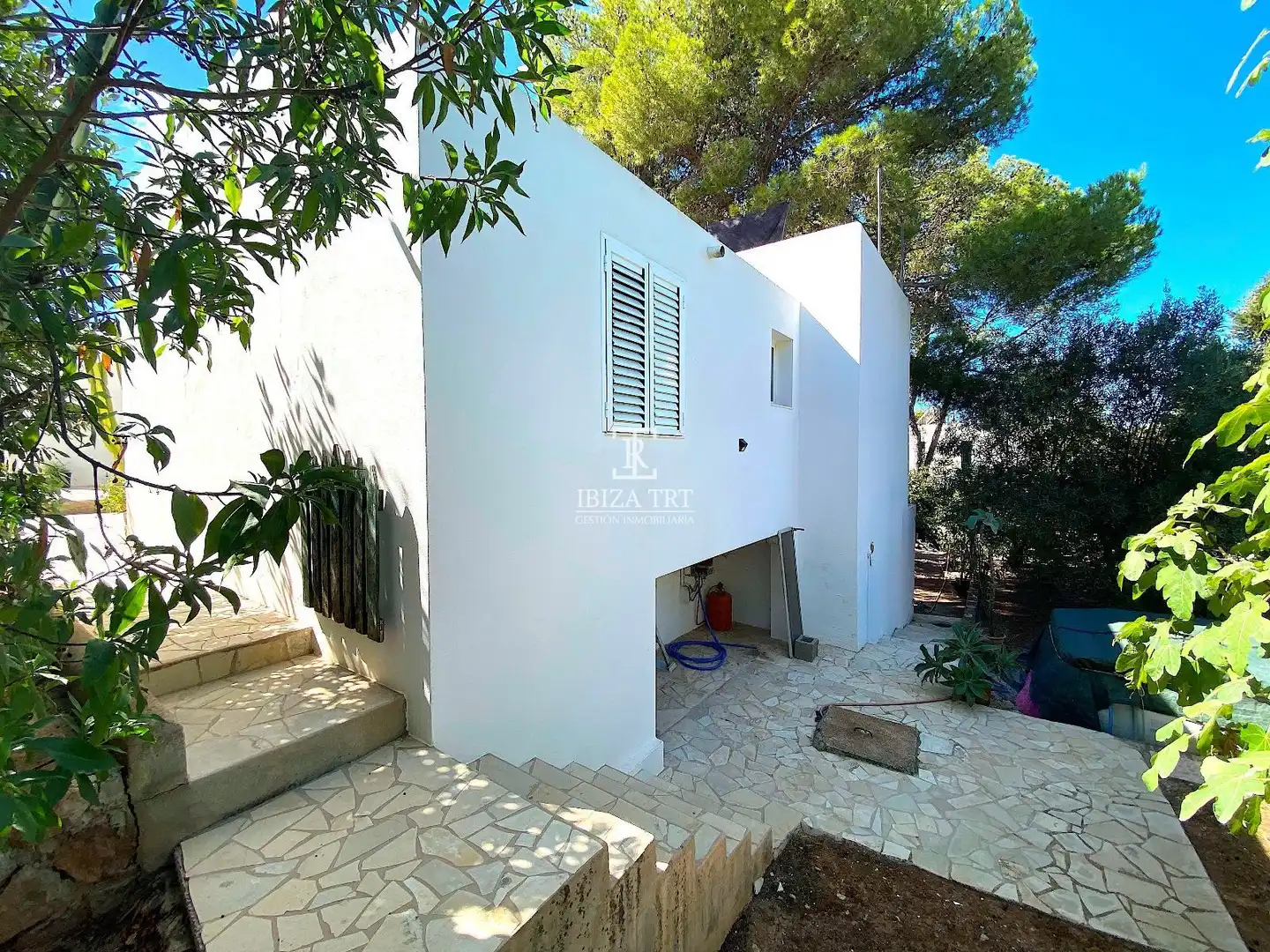 Vista exterior de Casa o xalet en venda en Sant Antoni de Portmany amb Terrassa i Traster