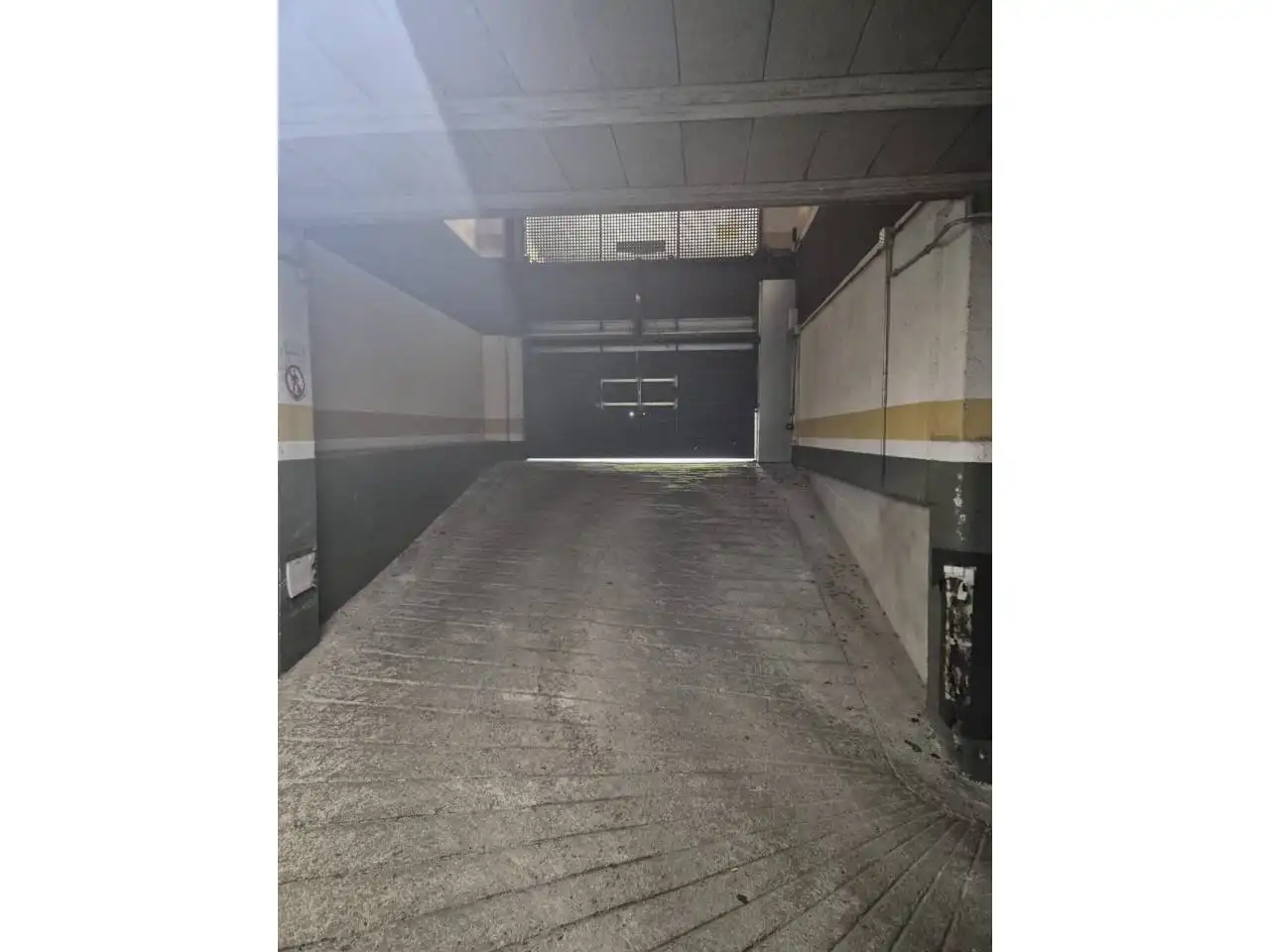 Einzelparkplatz mit Aufzug zur Miete in Calle Castell de Peralada, imagen 6