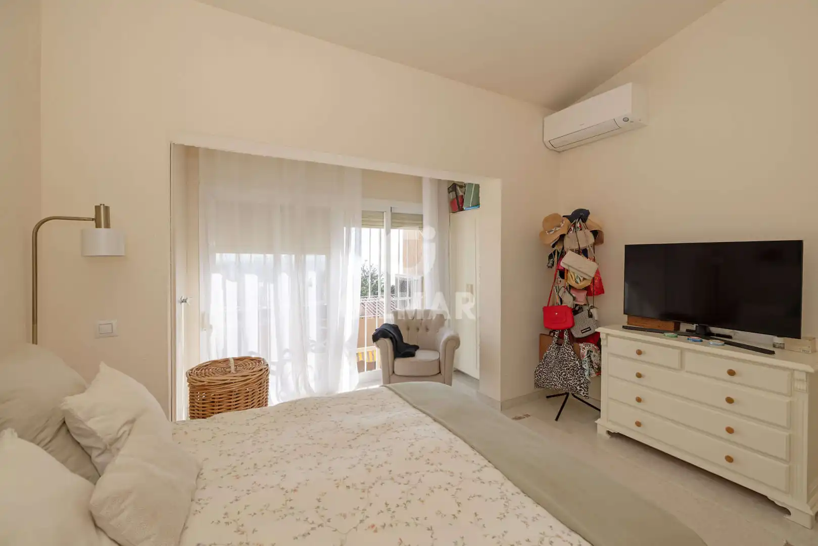 Schlafzimmer von Einfamilien-Reihenhaus zum Verkauf in Estepona