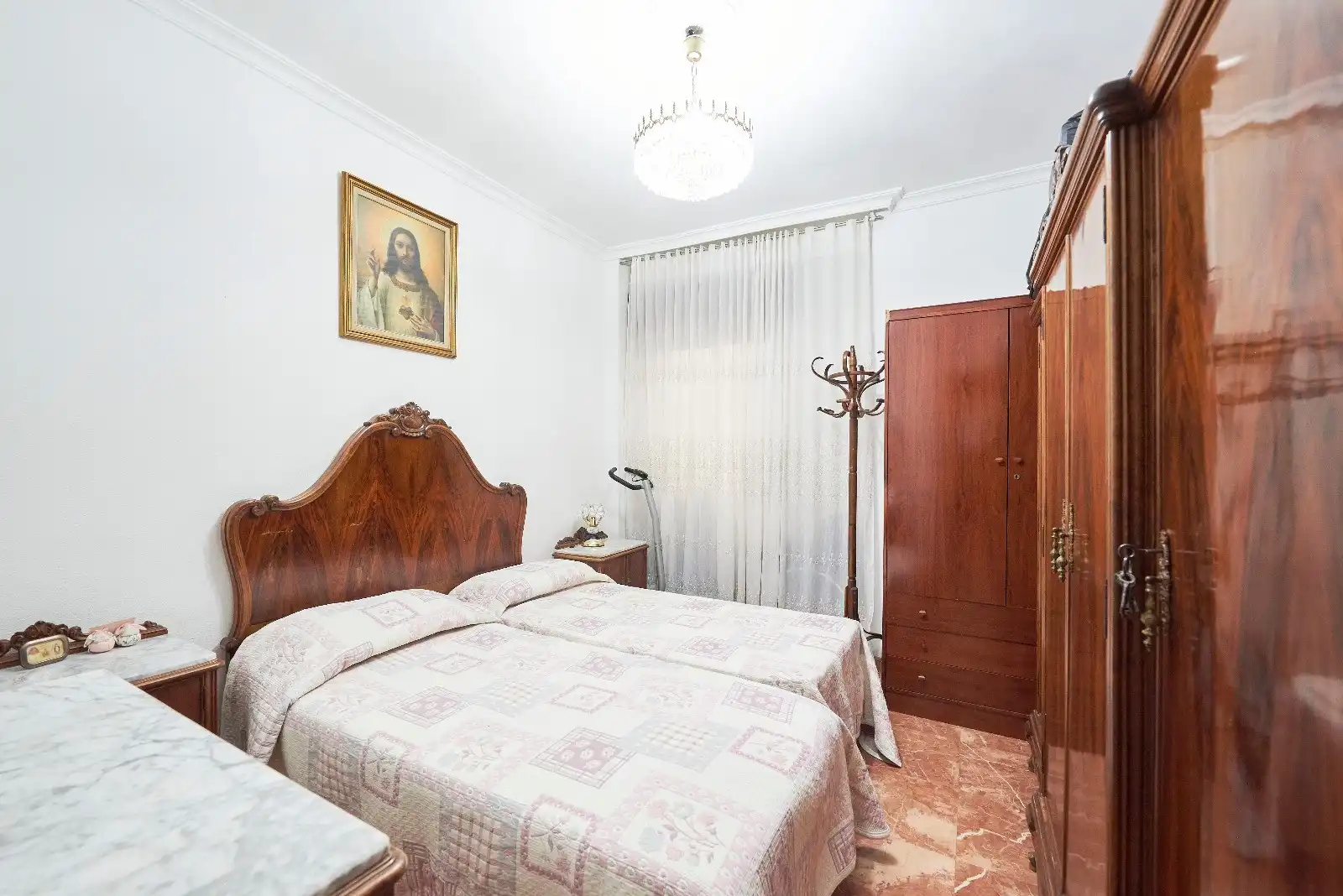 Habitación de Piso en venta en Sevilla con Terraza, Trastero y Amueblado
