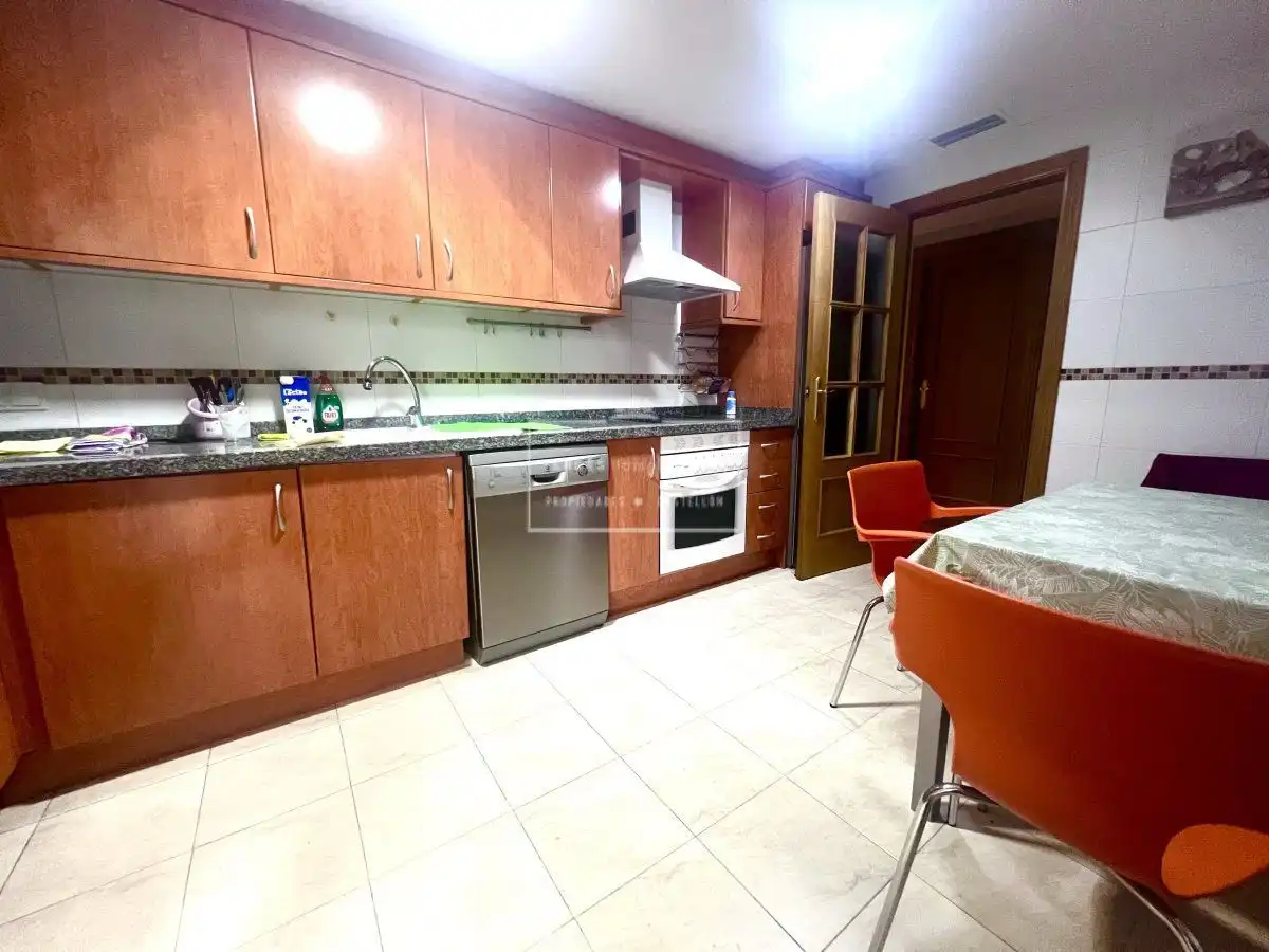 Cocina de Piso en venta en Castellón de la Plana / Castelló de la Plana con Aire acondicionado, Calefacción y Terraza