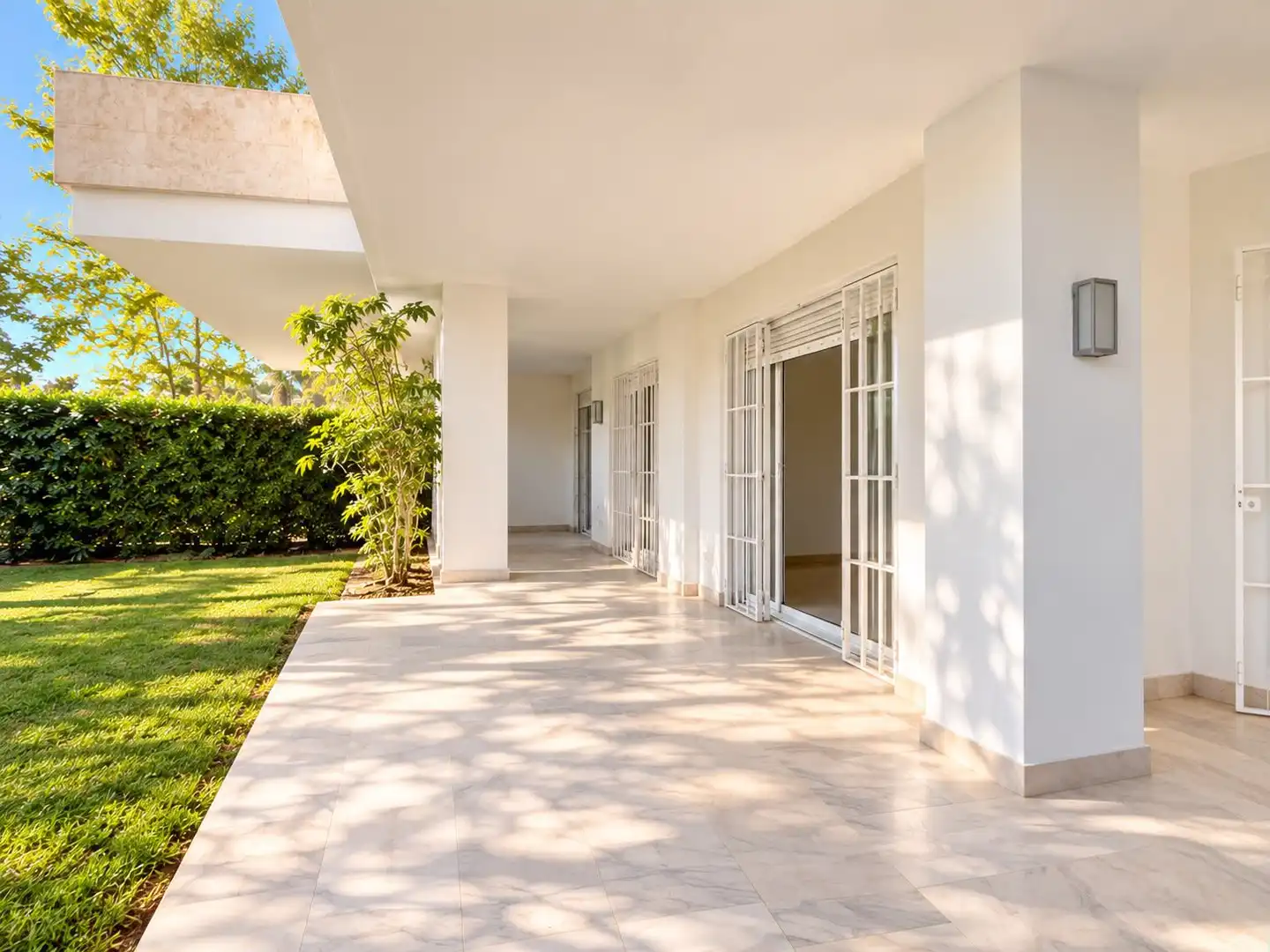 Piso con piscina en venta en San Pedro de Alcántara, imagen 4