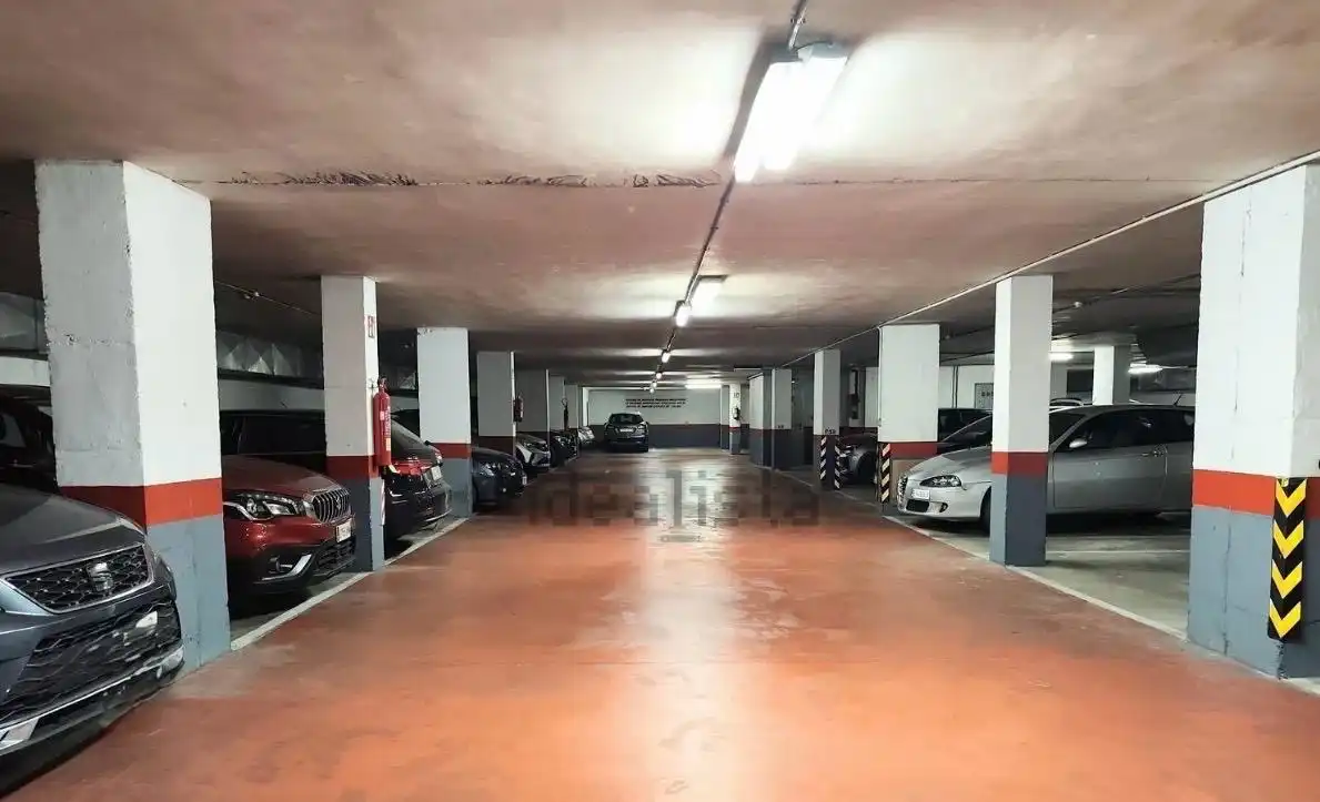 Parkplatz von Garage zur Miete in  Palma de Mallorca