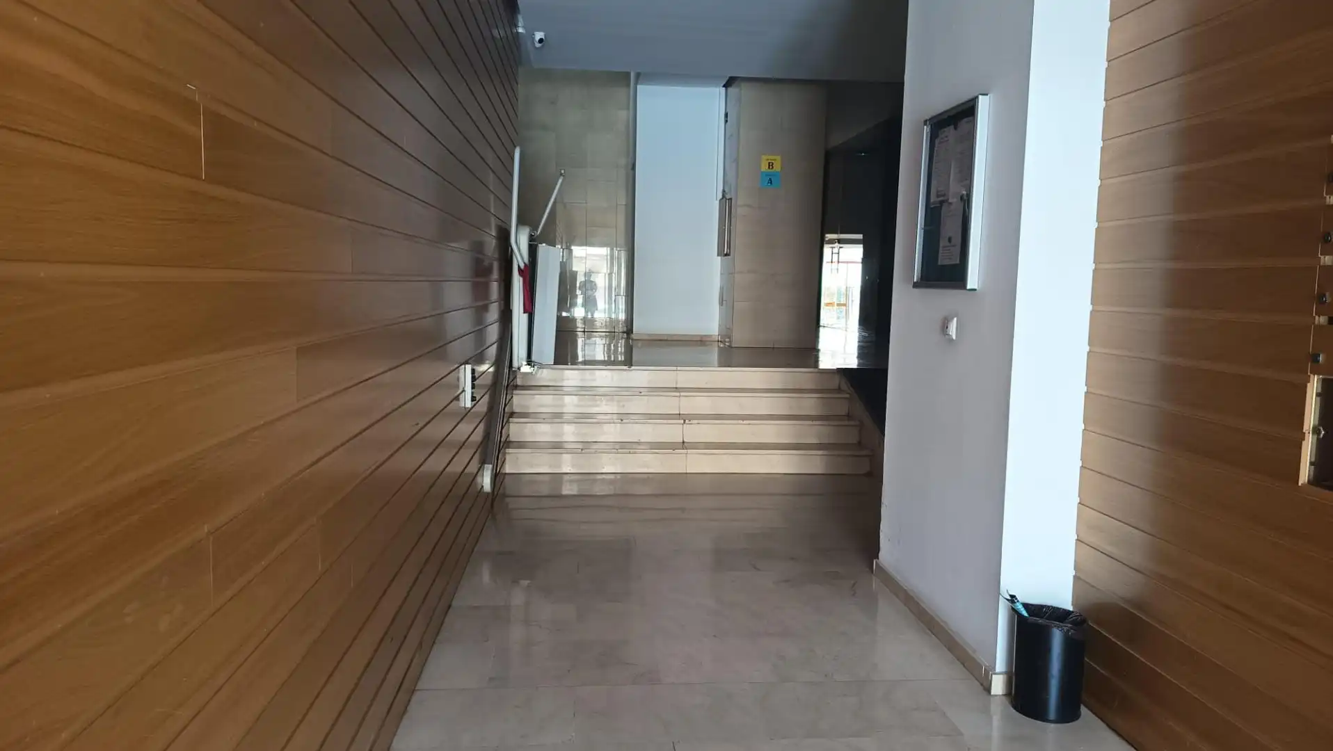 Wohnung zum Verkauf in Málaga mit Terrasse und Gemeinschaftspool