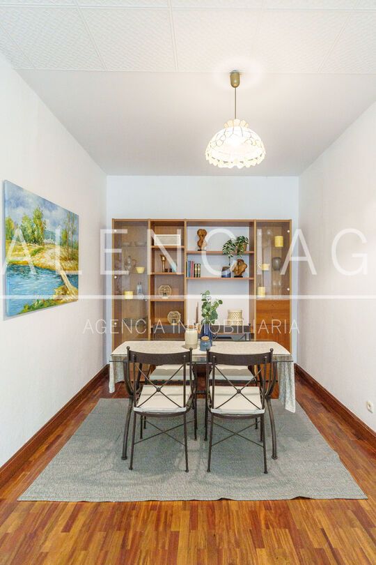 Comedor de Piso en venta en Donostia - San Sebastián  con Calefacción y Balcón