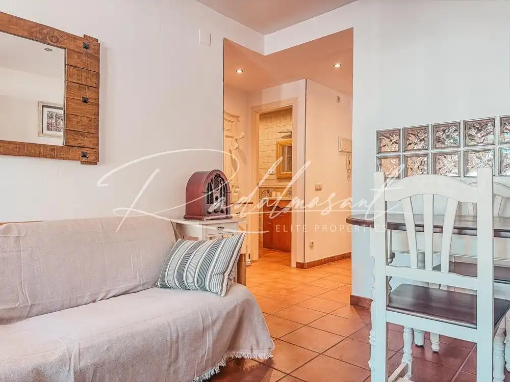 Sala de estar de Piso en venta en Salou con Calefacción, Terraza y Amueblado