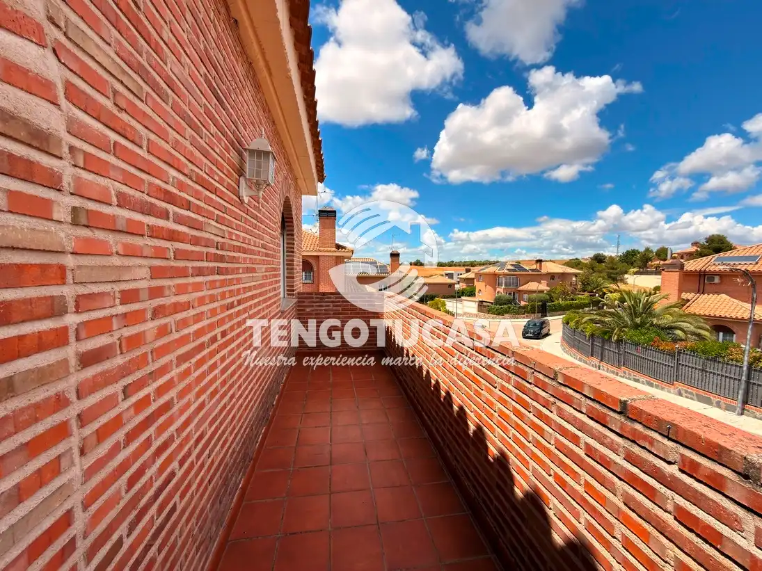 Terraza de Casa o chalet en venta en Bargas con Aire acondicionado, Calefacción y Jardín privado