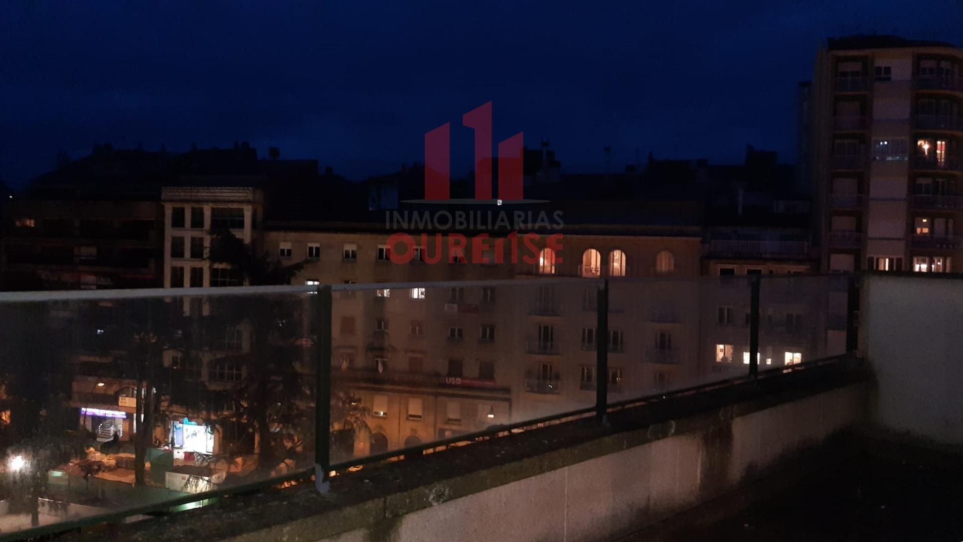 Vista exterior de Pis en venda en Ourense Capital  amb Calefacció, Terrassa i Traster