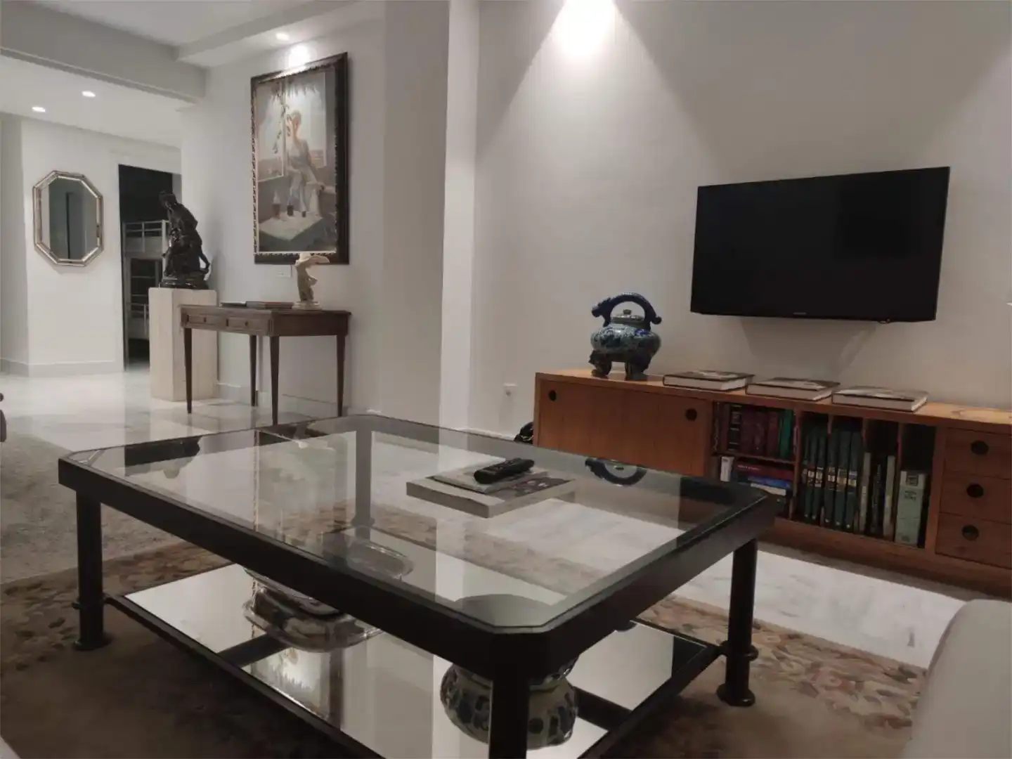 Sala d'estar de Pis en venda en Marbella amb Piscina i Balcó