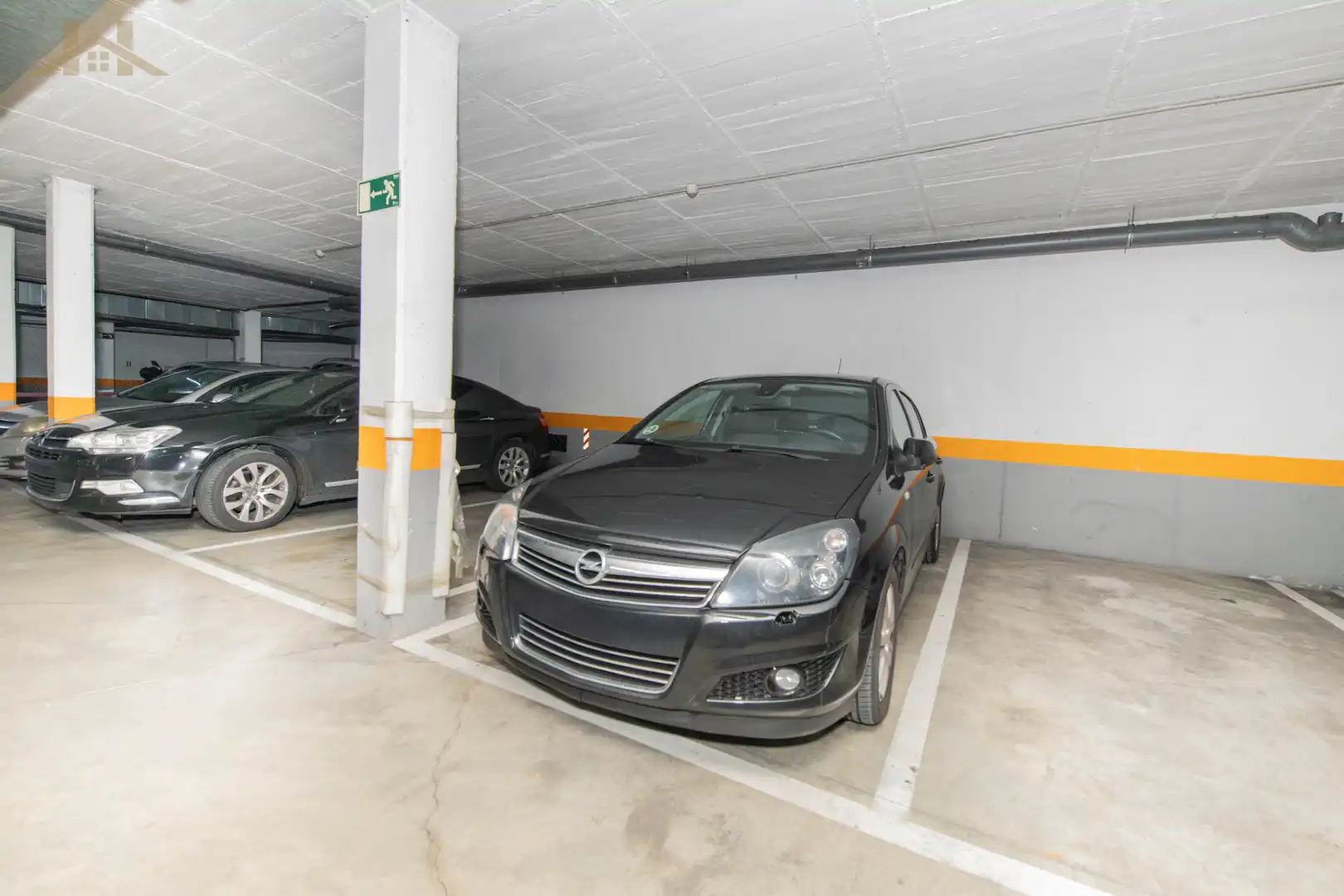 Aparcament de Planta baixa en venda en Ciempozuelos amb Calefacció i Piscina comunitària