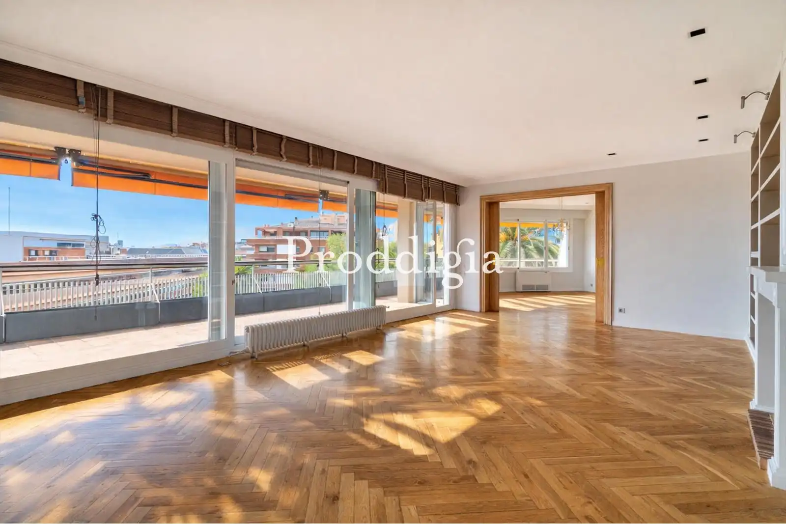 Living room of Flat for rent in Barcelona  with Air Conditioner, Heating and Terrace