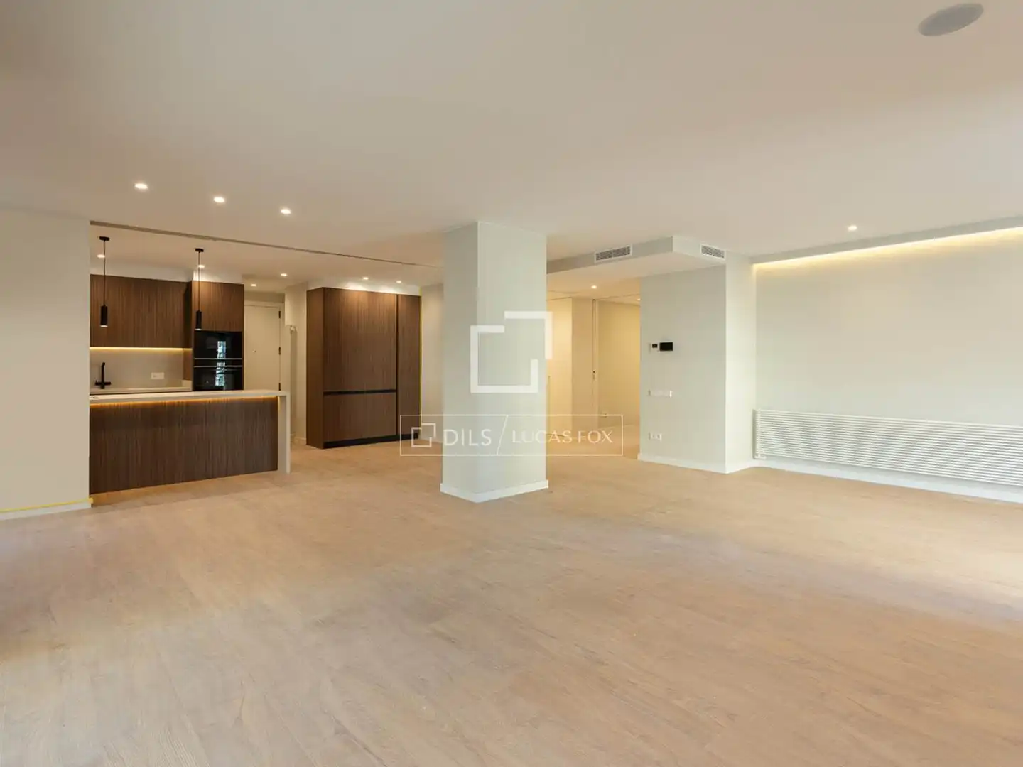 Wohnzimmer von Wohnung zur Miete in Barcelona mit Klimaanlage und Heizung