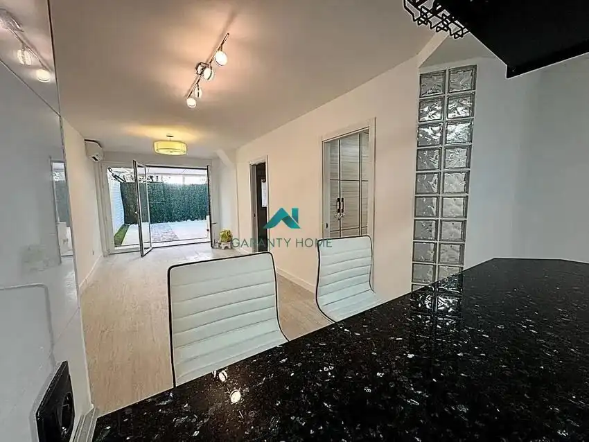Exterior view of Flat for sale in Villaviciosa de Odón  with Heating, Private garden and Terrace