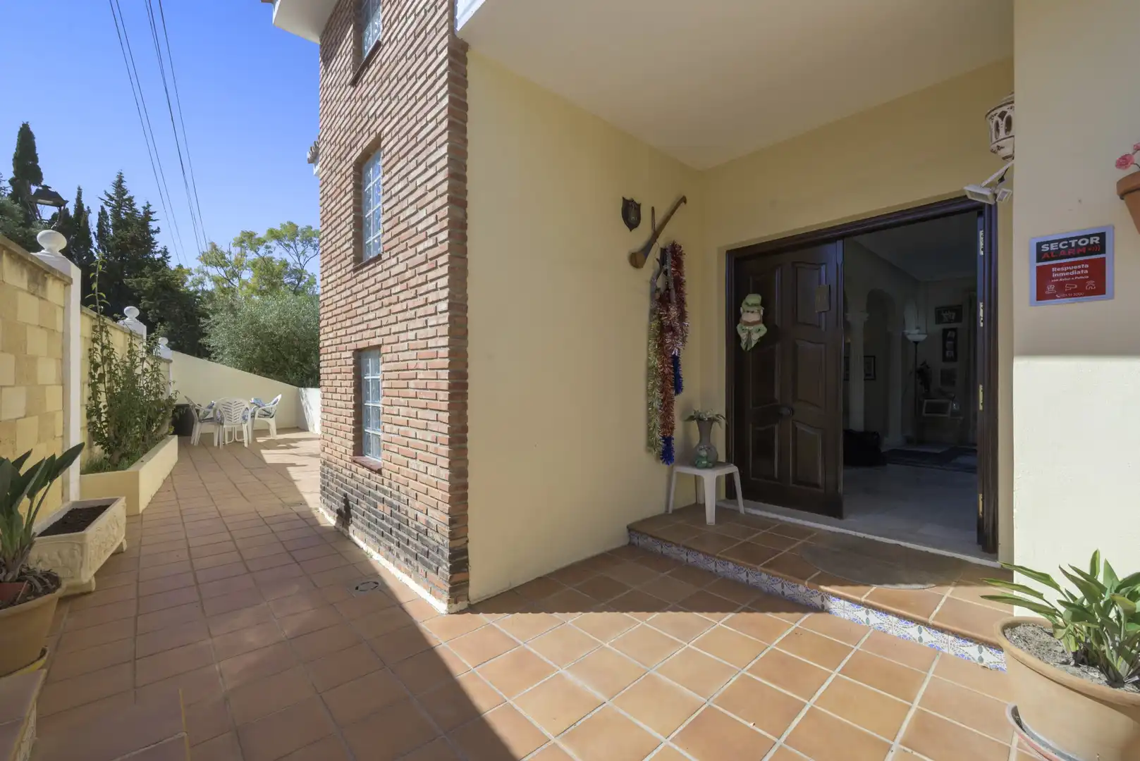 Vista exterior de Casa o xalet en venda en Mijas amb Aire condicionat, Terrassa i Piscina