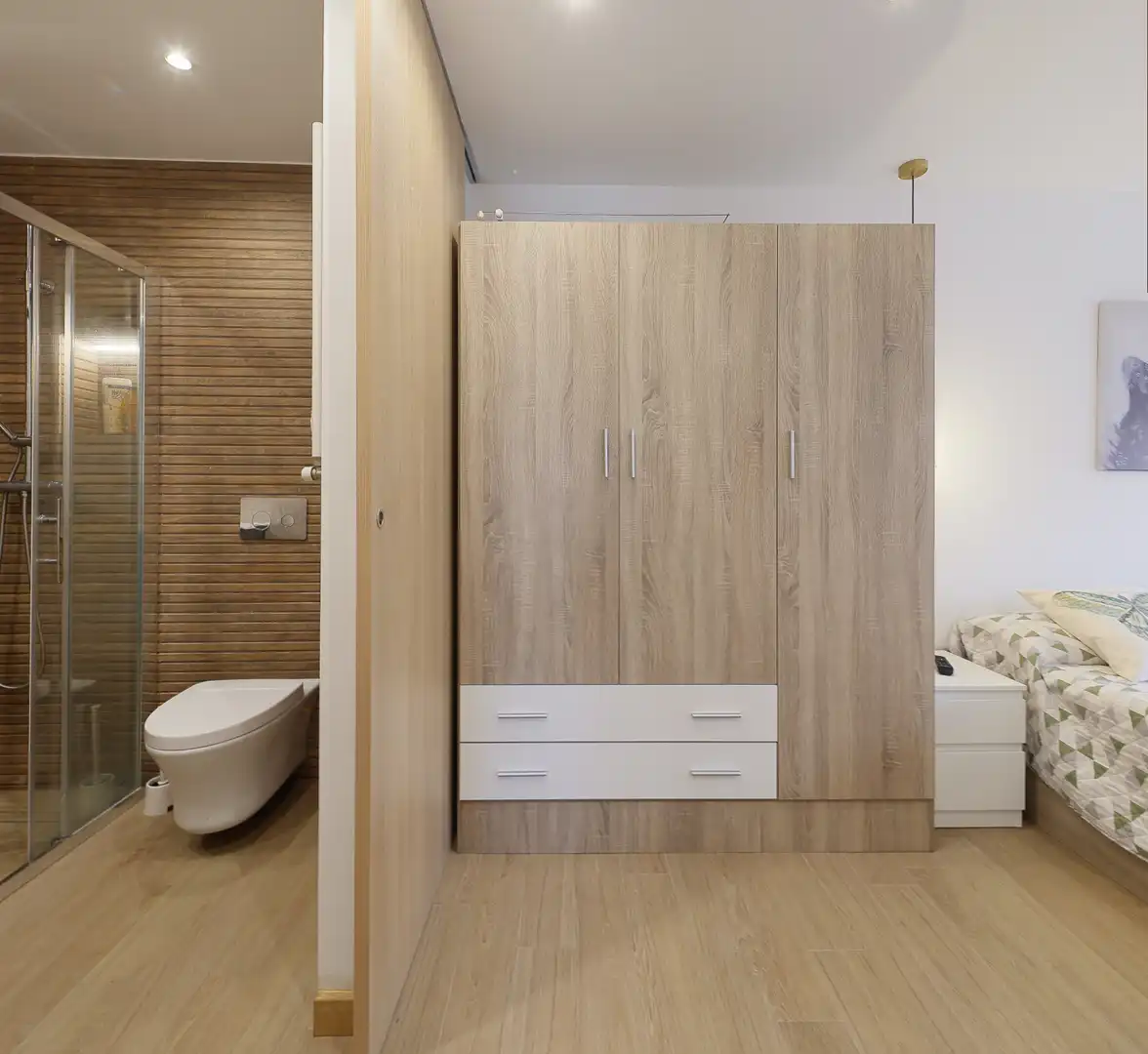 Habitación de Piso de alquiler en Gijón  con Calefacción y Amueblado
