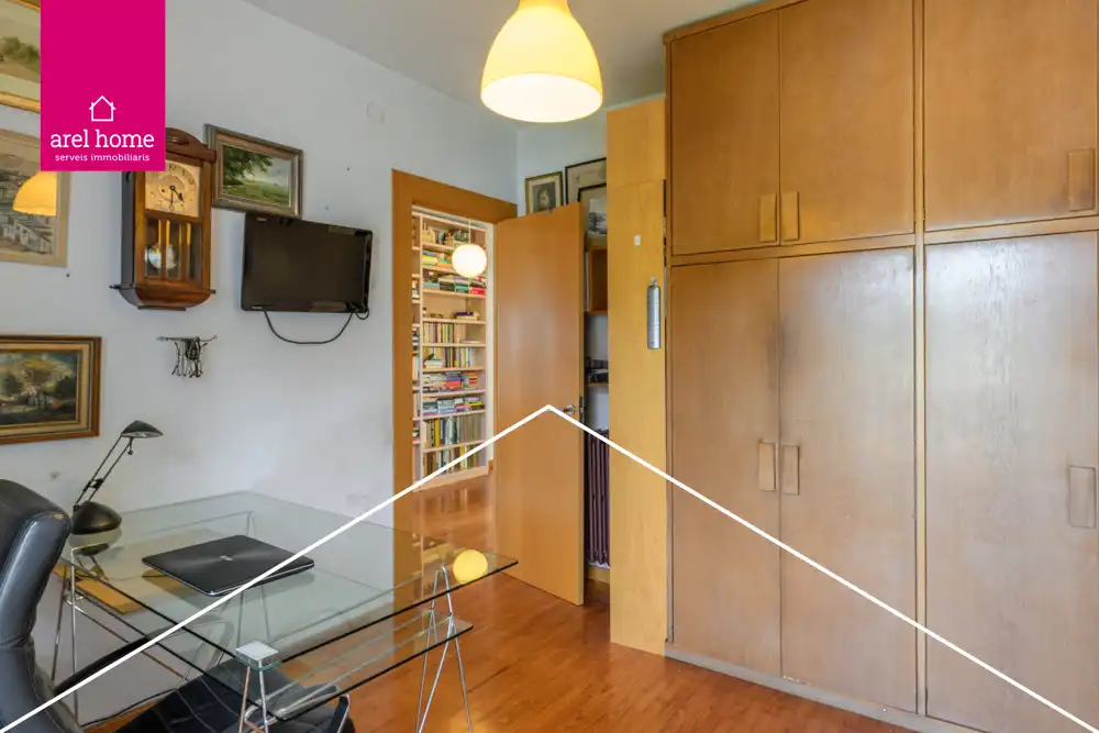 Bedroom of Houses for sale in Sant Just Desvern  with Heating, Private garden and Parquet flooring