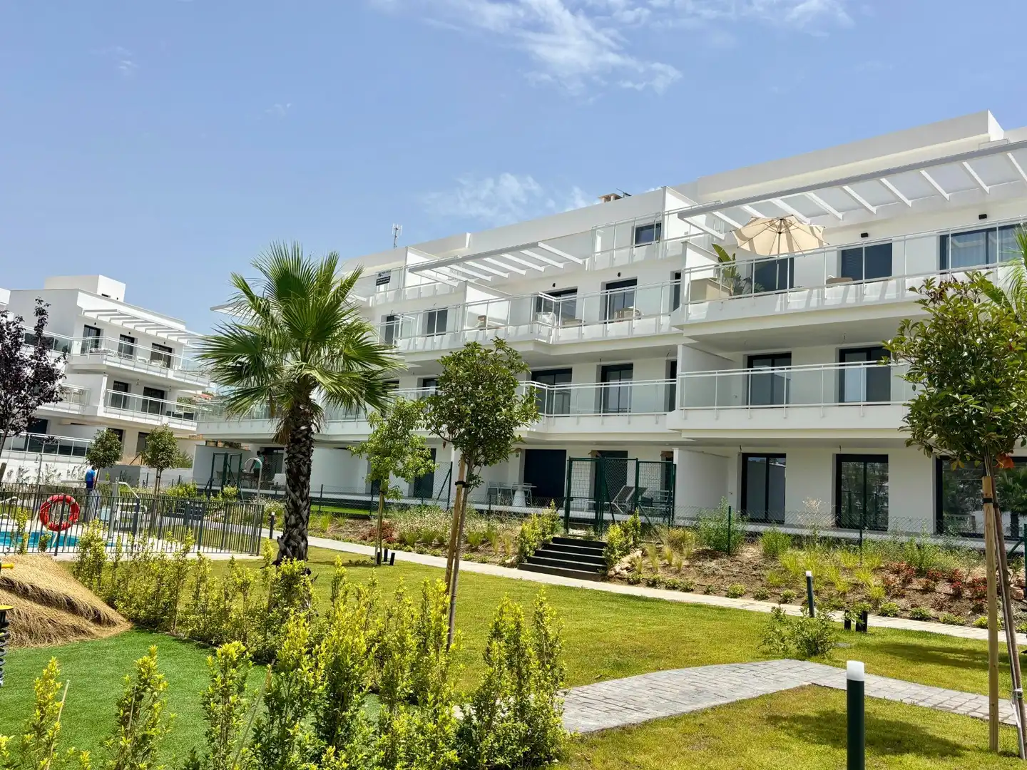 Vista exterior de Piso en venta en Mijas con Aire acondicionado, Calefacción y Terraza