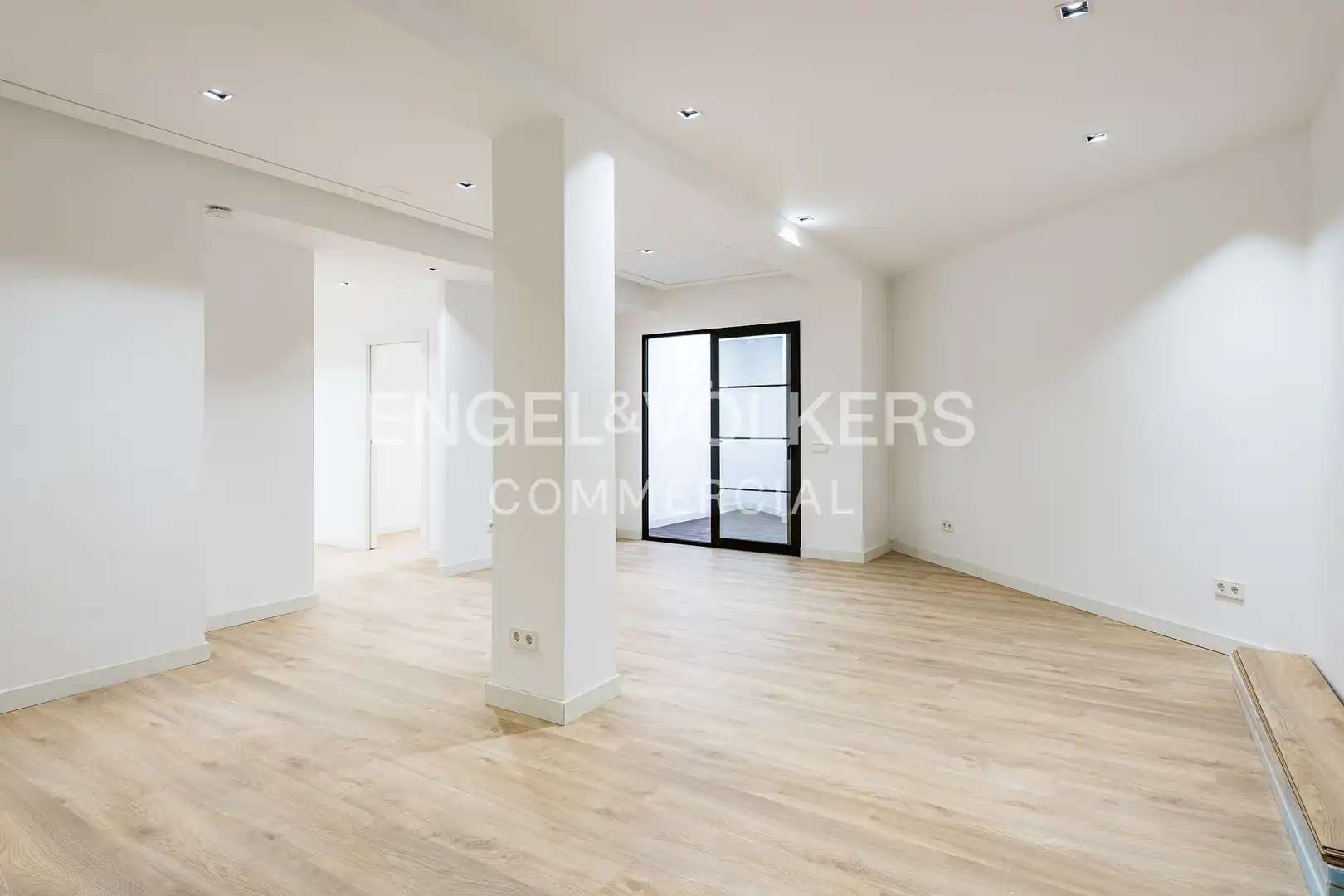 Büro zum Verkauf in Barcelona mit Klimaanlage